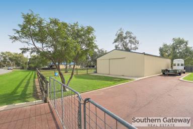 House Sold - WA - Byford - 6122 - SOLD BY SALLY BULPITT - SOUTHERN GATEWAY REAL ESTATE  (Image 2)