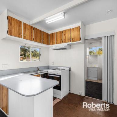 House Leased - TAS - Orford - 7190 - Neat and Tidy  (Image 2)