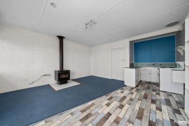 House Leased - TAS - Orford - 7190 - Spacious Unit  (Image 2)