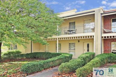Unit Sold - VIC - Berwick - 3806 - AMONGST THE LEAFY TREE LINED STREETS OF BERWICK!!  (Image 2)