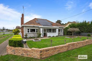 House Sold - VIC - Ararat - 3377 - Charming Renovated Central Californian Bungalow  (Image 2)