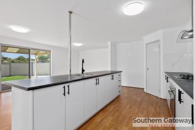 House Leased - WA - Parmelia - 6167 - Move in Ready!  (Image 2)