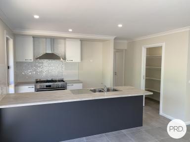 House For Lease - VIC - Killara - 3691 - RIVERSIDE ESTATE FAMILY HOME!  (Image 2)