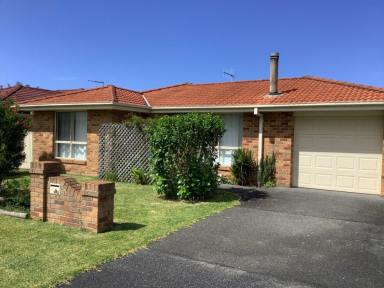 House Leased - NSW - Old Bar - 2430 - TIDY FAMILY HOME IN OCEAN LINKS ESTATE  (Image 2)