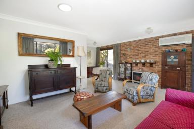 Unit For Sale - NSW - Bowral - 2576 - Location, Location, Location! Charming 2 Bedroom Ground Floor Unit  (Image 2)