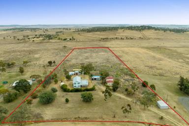 Acreage/Semi-rural Sold - QLD - Gowrie Mountain - 4350 - Elders Real Estate presents via Auction 11 Jannusch Road, Gowrie Mountain.  (Image 2)