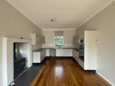House Leased - NSW - Gundagai - 2722 - Three Bedroom Home  (Image 2)