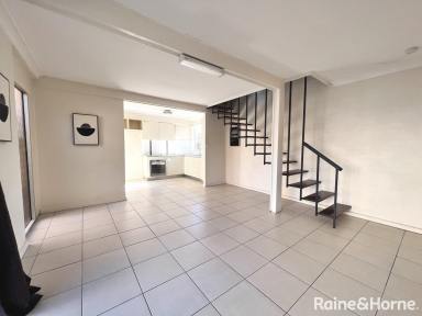 House Leased - NSW - Nowra - 2541 - Double Storey 2 bedroom!  (Image 2)