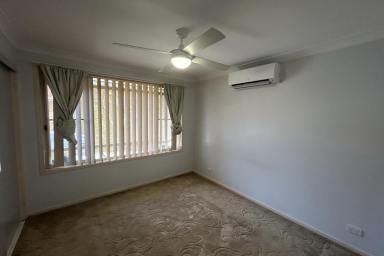 Duplex/Semi-detached Leased - NSW - Raymond Terrace - 2324 - STYLISH 2 BED DUPLEX IN LAKESIDE!!  (Image 2)