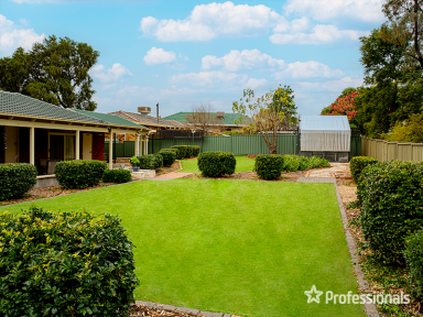 House Sold - NSW - South Tamworth - 2340 - An Exceptional Tamworth Residence on a Double Block  (Image 2)
