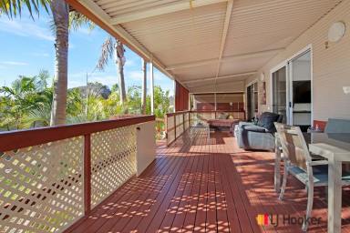 Unit For Sale - NSW - Tomakin - 2537 - Direct boat access to the Tomaga River .....Pet friendly holiday home !  (Image 2)