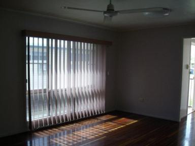 House For Lease - QLD - Heatley - 4814 - SPICK AND SPAN FAMILY HOME  (Image 2)