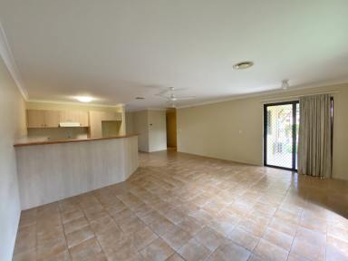 Unit For Lease - QLD - Idalia - 4811 - RELAX BY THE POOL & ENJOY RIVER WALKS  (Image 2)