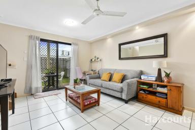 Townhouse Sold - QLD - Pialba - 4655 - The Opportunity You've Been Waiting For - Rented For $450pw!  (Image 2)