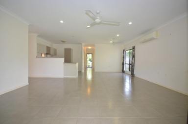 House Leased - QLD - Bentley Park - 4869 - 18/7/23- Application approved. Large quality home in a quiet cul-de-sac in Kingsfisher Estate  (Image 2)
