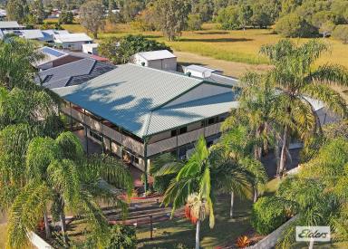 House For Sale - QLD - Toogoom - 4655 - Big Home , Opposite The Beach - Perfect!  (Image 2)