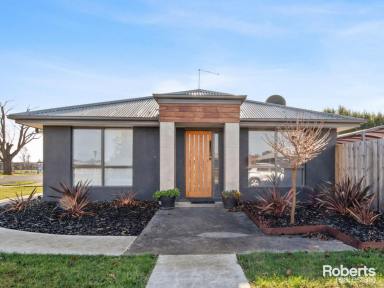 House Sold - TAS - Longford - 7301 - Standing Alone With No Body Corp  (Image 2)