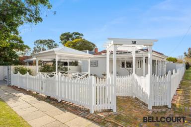 House Leased - WA - Kensington - 6151 - CHARMING WITH A CONTEMPORARY TWIST  (Image 2)