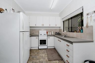 Duplex/Semi-detached Sold - QLD - Gordonvale - 4865 - Duplex - 2x2 Bedroom Stand Alone Villas - 888m2 block  (Image 2)