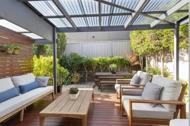 Duplex/Semi-detached Sold - NSW - Gerringong - 2534 - Just Move In & Relax  (Image 2)