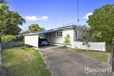 House Sold - QLD - Maryborough - 4650 - Cute Cottage Full of Character!  (Image 2)