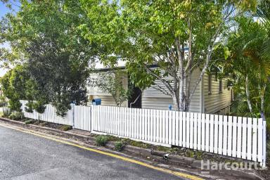 House Sold - QLD - Maryborough - 4650 - Cute Cottage Full of Character!  (Image 2)