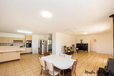 Lifestyle Sold - QLD - Cloyna - 4605 - Ultimate Countryside Retreat!  (Image 2)