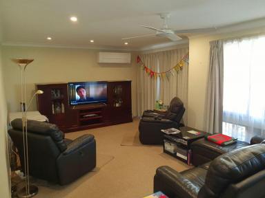 House Leased - NSW - Muswellbrook - 2333 - COMFORT TO THE MAX OFFERED IN THIS 3-4 B/R FULLY FURNISHED HOME IN NORTH MUSWELLBROOK  (Image 2)