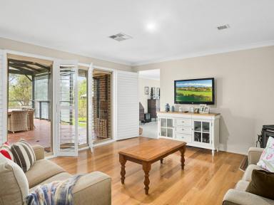House Leased - NSW - Bundanoon - 2578 - Pretty, Private & Low Maintenance  (Image 2)