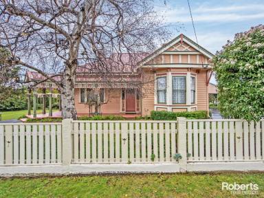 House Sold - TAS - Ulverstone - 7315 - Once in a lifetime opportunity!  (Image 2)