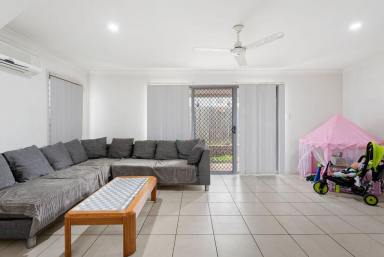 Townhouse Sold - QLD - Raceview - 4305 - CONTEMPORARY 3 BED + 2.5 BATH + 2 CAR TOWNHOUSE - QUIET LOCATION, POOL JUST METRES AWAY, CONVENIENCE PLUS!  (Image 2)