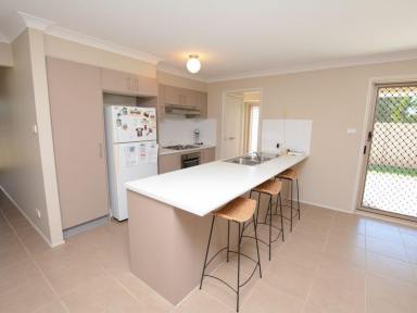 House Leased - NSW - Old Bar - 2430 - Modern Coastal Home - Spacious 4 Bedroom, 2 Bathroom Residence  (Image 2)