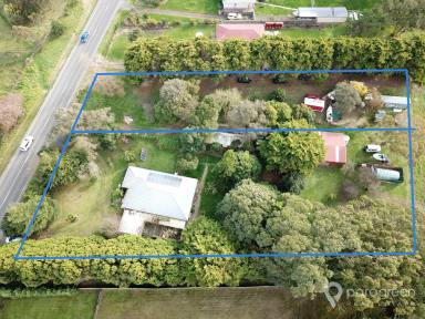 House For Sale - VIC - Agnes - 3962 - LARGE HOME ON 1.5 ACRES  (Image 2)