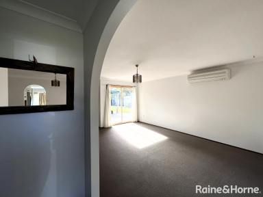 House Leased - NSW - Worrigee - 2540 - Spacious 4-Bedroom Home  (Image 2)