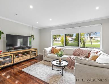 House Sold - WA - Ferndale - 6148 - Stunning family home with a guest house!  (Image 2)