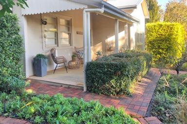 House Sold - NSW - Narromine - 2821 - This home is sure to impress!!  (Image 2)