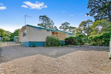 House Sold - VIC - Somers - 3927 - Classic Beachside Gem  (Image 2)