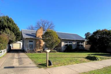 House Leased - VIC - Mansfield - 3722 - CENTRALLY LOCATED 3 BEDROOM HOME  (Image 2)