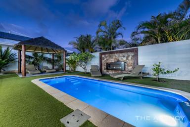 House Sold - WA - Jindalee - 6036 - Stunning Renovated Coastal Retreat. Perfect For Extended Families Or As A  Home And Income.  (Image 2)