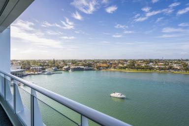 Apartment Sold - WA - Mandurah - 6210 - CENTRE STAGE ON THE 9TH FLOOR  (Image 2)