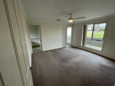 House Leased - NSW - Tumut - 2720 - Family home  (Image 2)