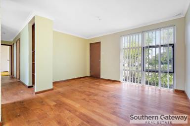 House Sold - WA - Calista - 6167 - SOLD BY CHLOE HALLIGAN - SOUTHERN GATEWAY REAL ESTATE  (Image 2)