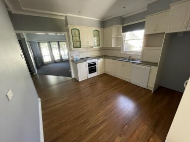House Leased - NSW - Tumut - 2720 - Family home close to School  (Image 2)