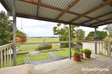 House Leased - NSW - Nowra - 2541 - RURAL OUTLOOK, MINUTES FROM CBD  (Image 2)