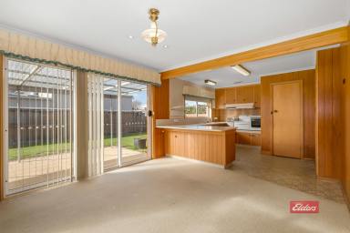 House Sold - TAS - Ulverstone - 7315 - BRICK HOME CLOSE TO TOWN  (Image 2)