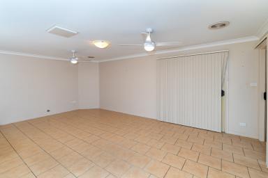 House Leased - NSW - Glenfield Park - 2650 - Ready when you are!  (Image 2)