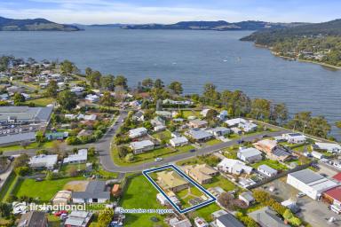 House Sold - TAS - Snug - 7054 - Comfortable 2-Bedroom Home: Mountain Views, Prime Location, Beach Nearby!  (Image 2)