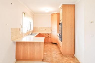 Unit Sold - VIC - Red Cliffs - 3496 - IDEALLY POSITIONED  (Image 2)