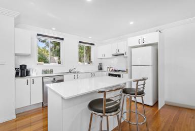 Townhouse Leased - NSW - Kiama - 2533 - Modern Townhouse Living  (Image 2)