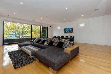 House For Lease - VIC - Bendigo - 3550 - FULLY FURNISHED - AVAILABLE NOW  (Image 2)